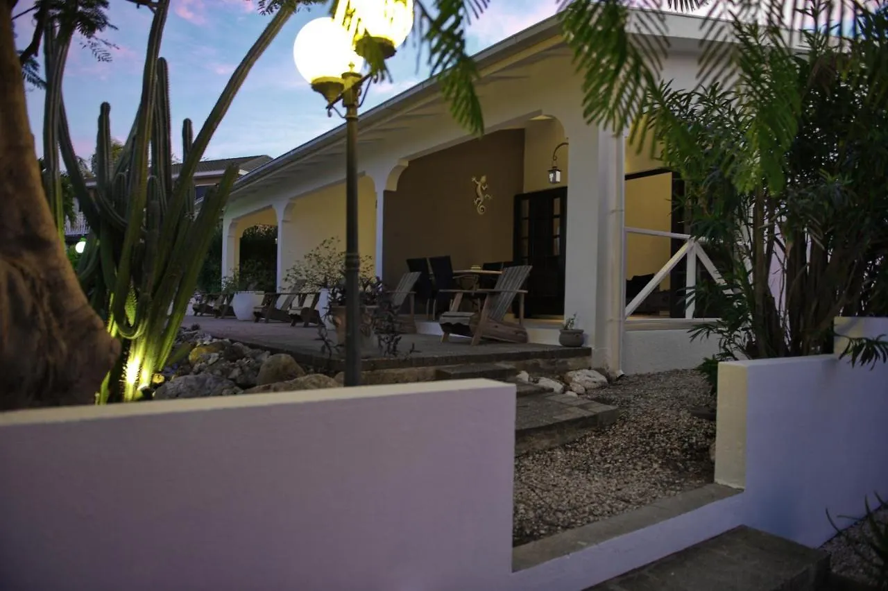 Bantopa Apartments Willemstad 3*,  Curaçao