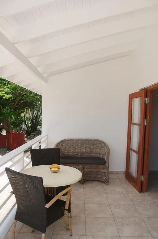 Bantopa Apartments Willemstad